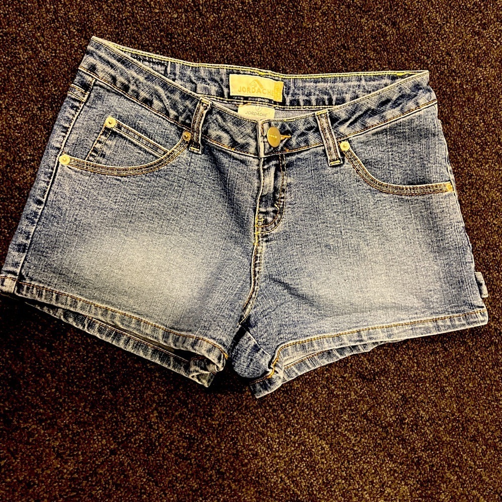 Junior’s Jordache low rise Denim Shorts 5-6